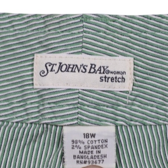 St Johns Bay Women's Capri Pants Blue White Stripe Stretch Button Waist 18W (NM) - Picture 7 of 8